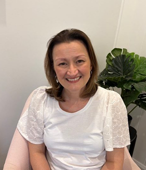 Dr Melissa Cave
