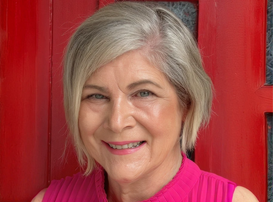 Dr Geraldine Young